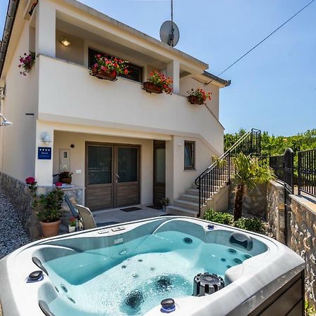 Relax Village Home Mare Крк Экстерьер фото