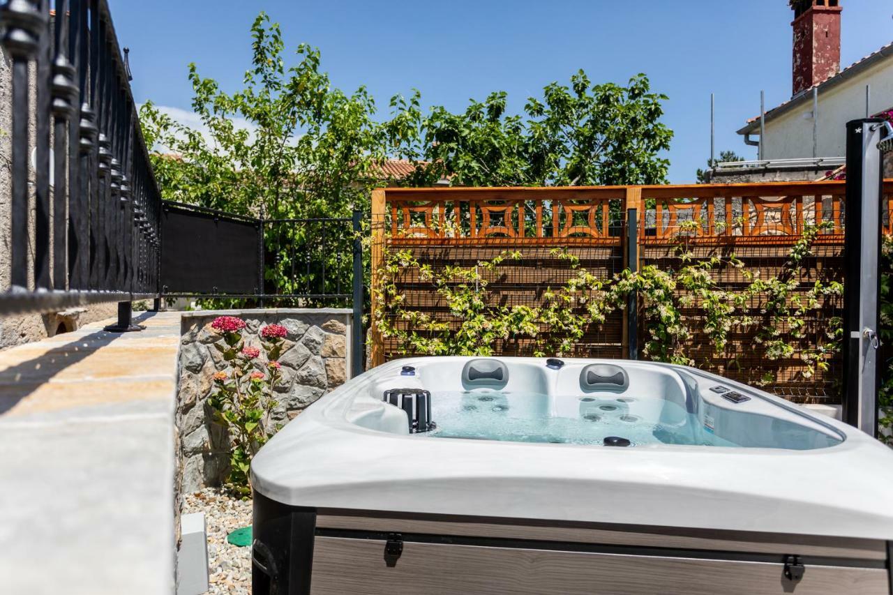 Relax Village Home Mare Крк Экстерьер фото